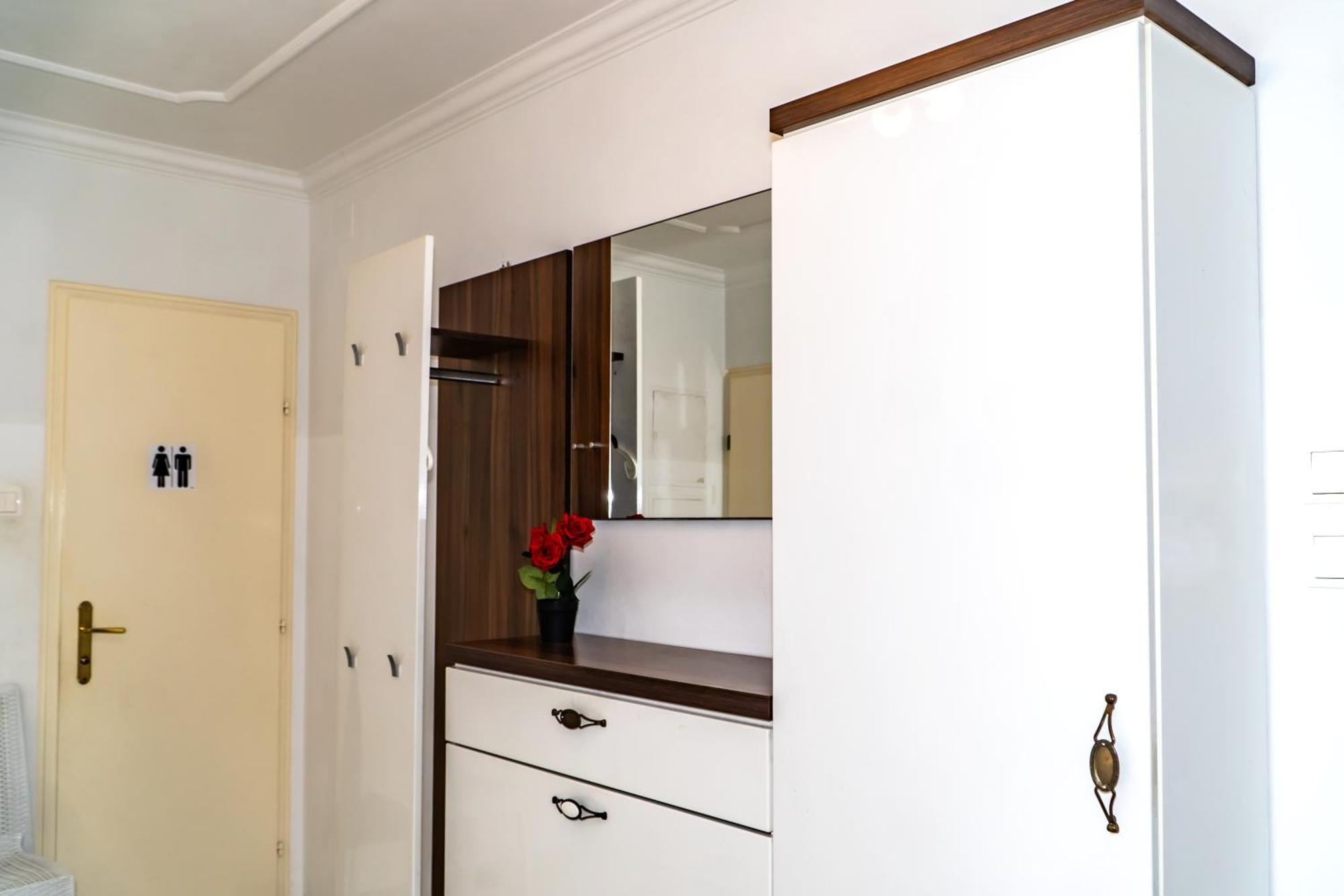 Spacious Rooms 5 Minutes To Wiener Stadthalle Екстер'єр фото