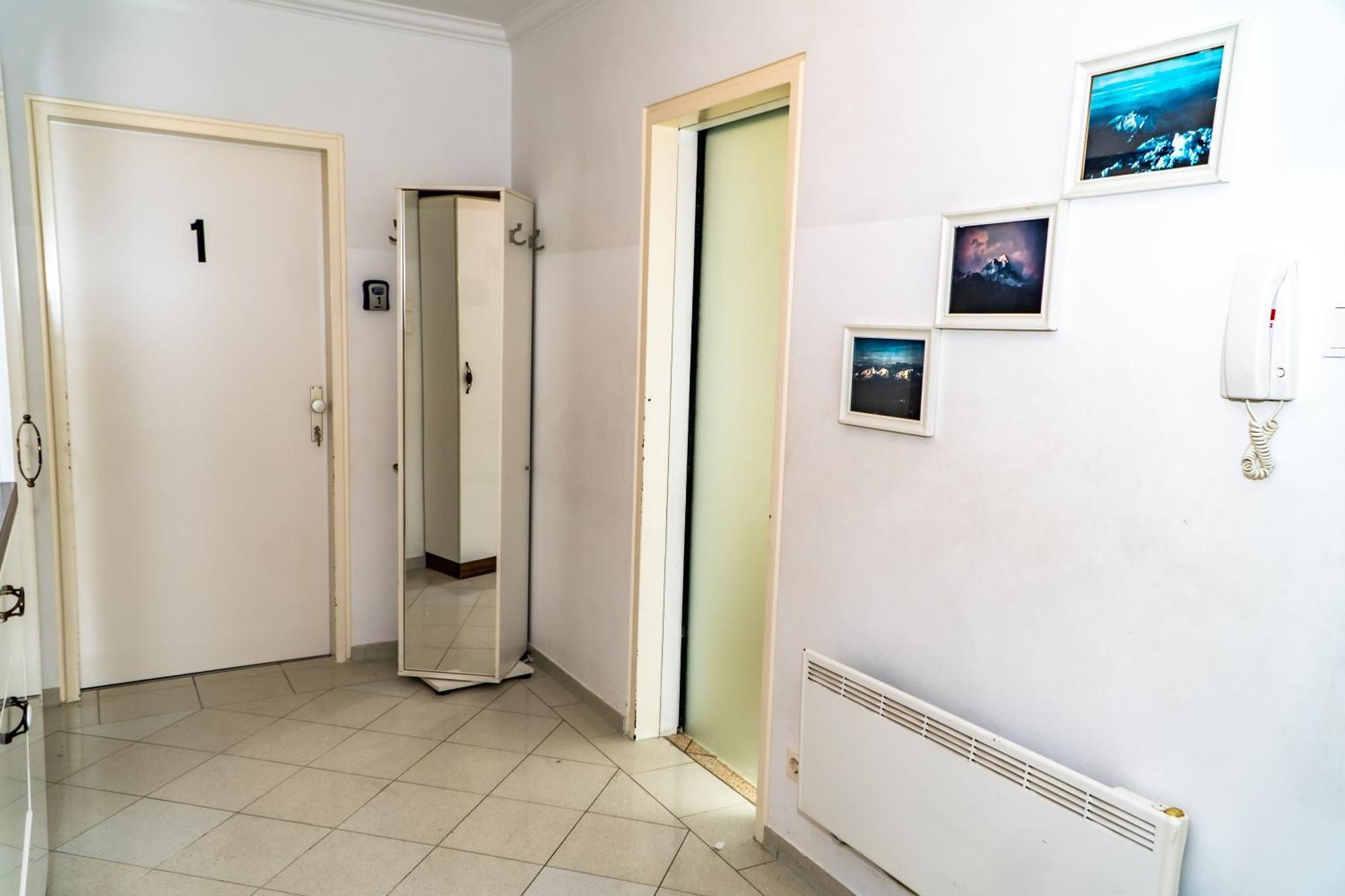 Spacious Rooms 5 Minutes To Wiener Stadthalle Екстер'єр фото