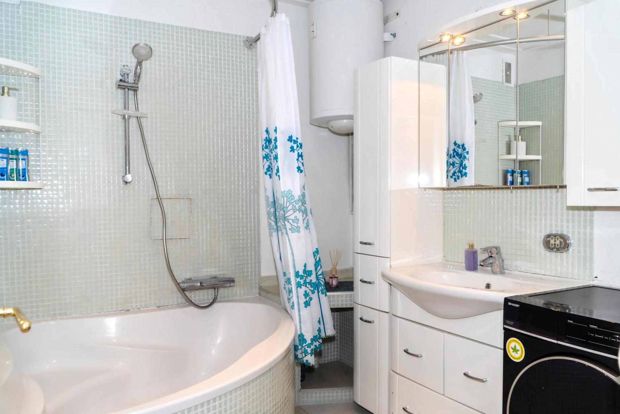 Spacious Rooms 5 Minutes To Wiener Stadthalle Екстер'єр фото